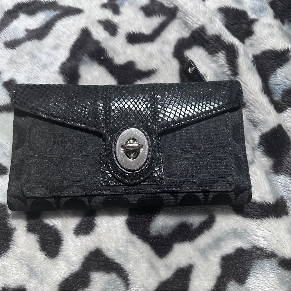 Vintage Coach Signature Black Canvas Snakeskin Printed Wallet